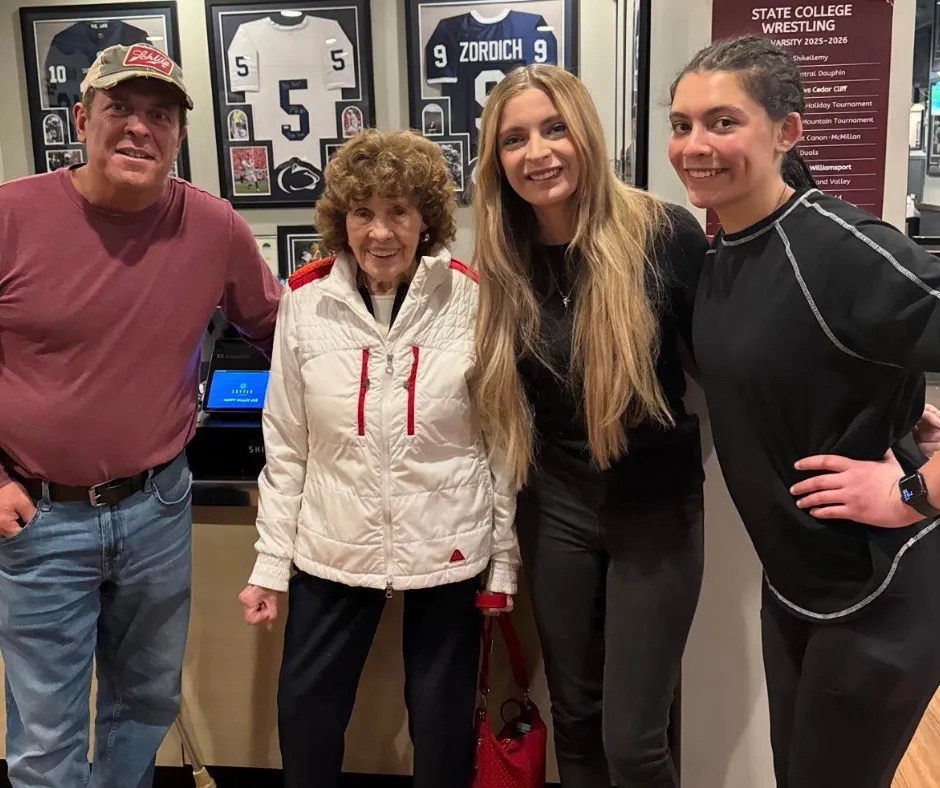 Sue Paterno at Happy Valley LIVE